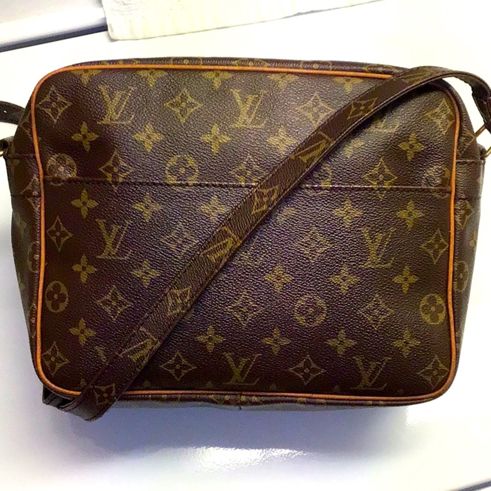 LOUIS VUITTON VINTAGE MONOGRAM NILE BAG EVC